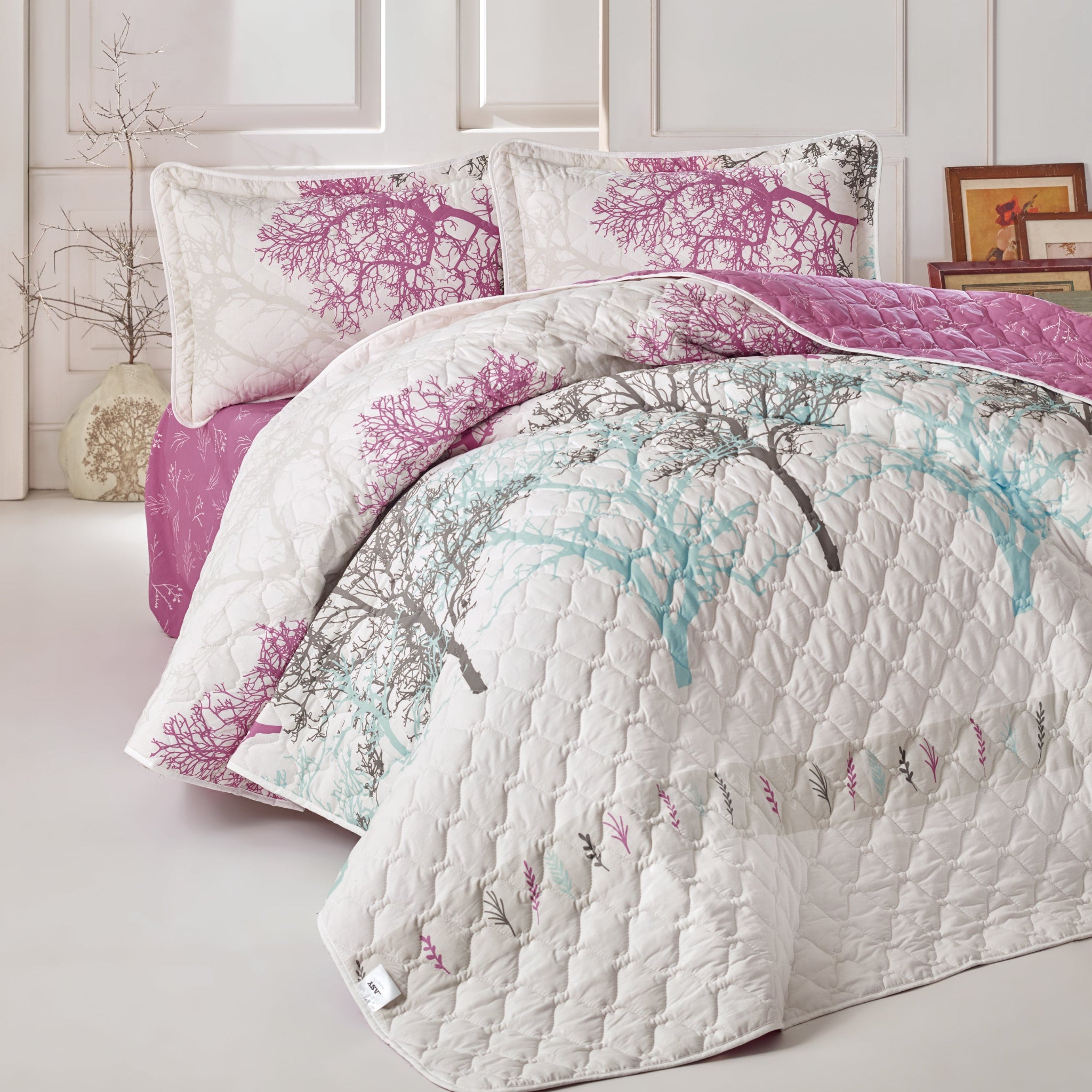 Lady of Leisure Quilt Set | Midas V1 (Queen & King) – EDURA
