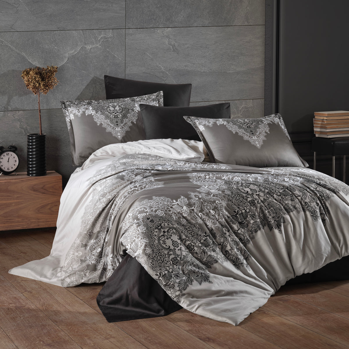 Lady of Leisure Sateen Quilt Sets | Noldor (Queen & King) – EDURA