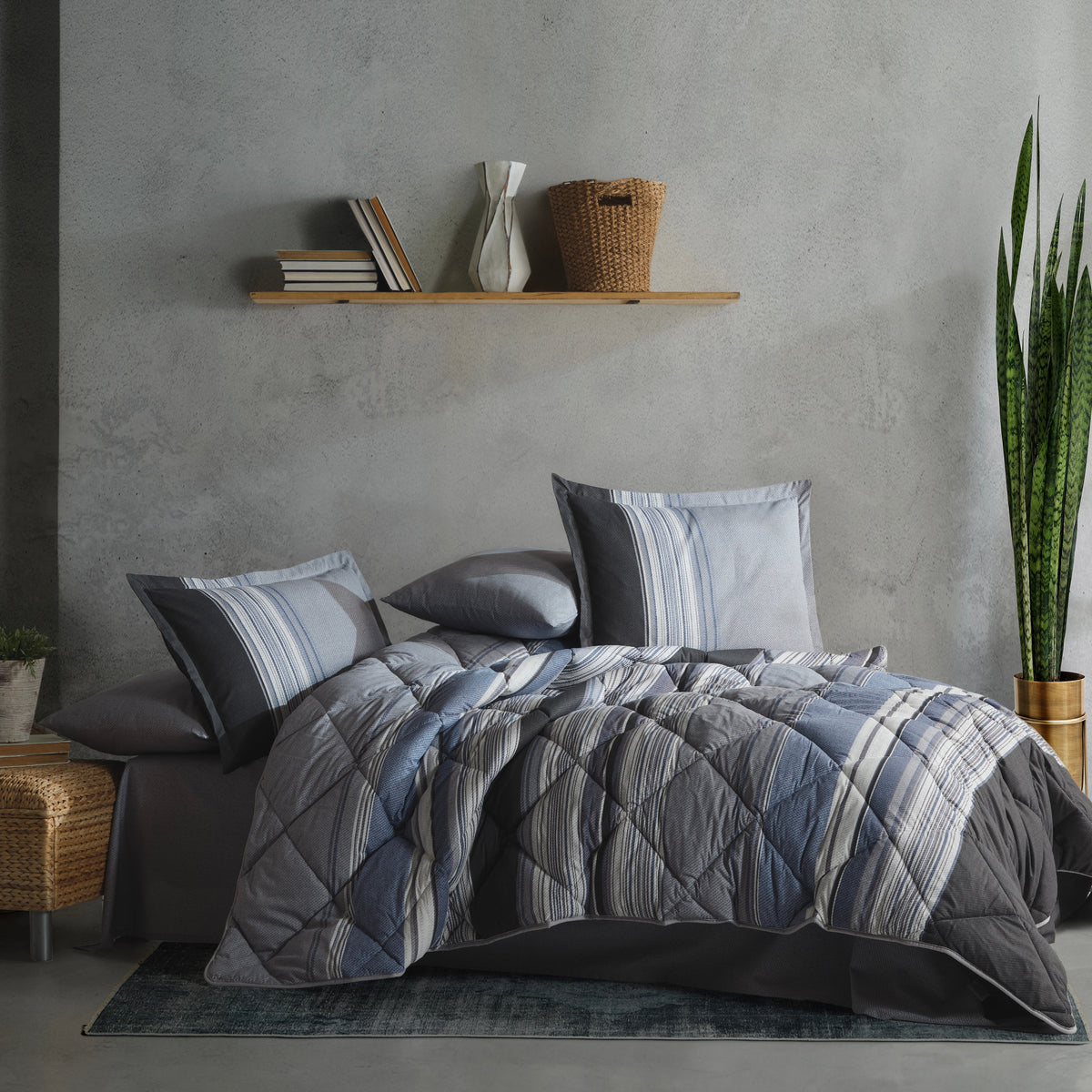 Deluca Collection Deluca Comforter Set The First Vera Bradley Bedding Collection Is Here